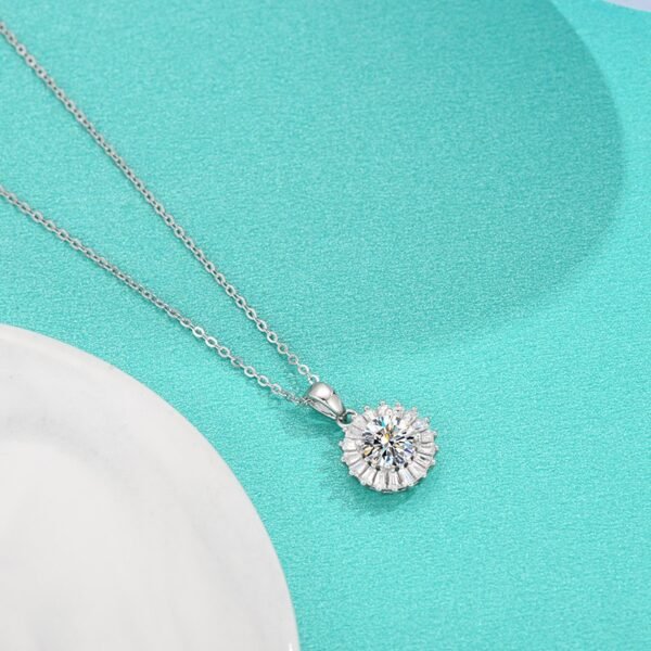 Delicate Flower Pendant Necklace in 925 Silver with Moissanite | Minimalist Collar Chain - Image 2